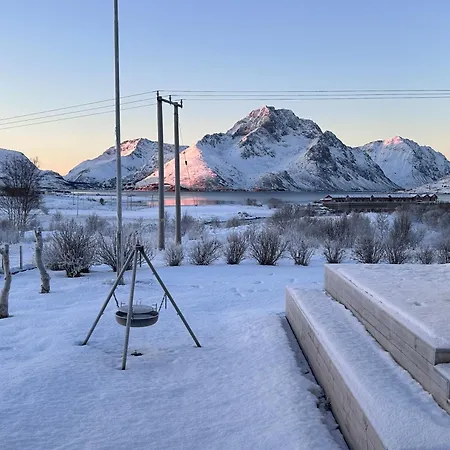 Pederstua, A Classic Fisherman's In The Middle Of Lofoten * Storeidet