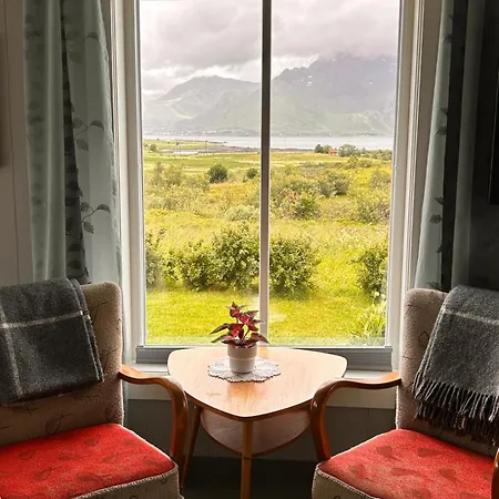 Pederstua, A Classic Fisherman's In The Middle Of Lofoten * Storeidet