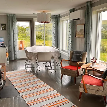 Pederstua, A Classic Fisherman's In The Middle Of Lofoten Hébergement de vacances