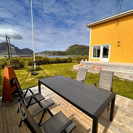 別荘 Pederstua, A Classic Fisherman's In The Middle Of Lofoten Storeidet