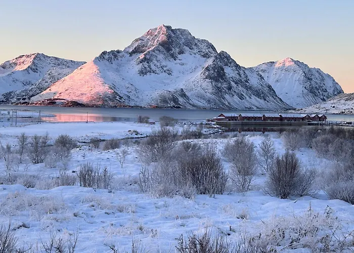 Pederstua, A Classic Fisherman's In The Middle Of Lofoten * Storeidet