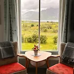 Pederstua, A Classic Fisherman's In The Middle Of Lofoten * Storeidet